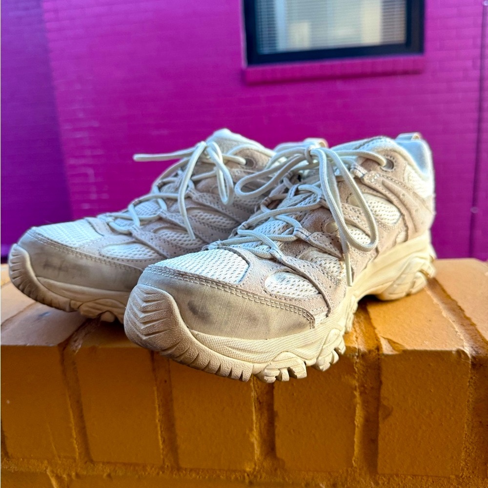 Merrel Moab 3 Oyster/Chalk Hiking Boots